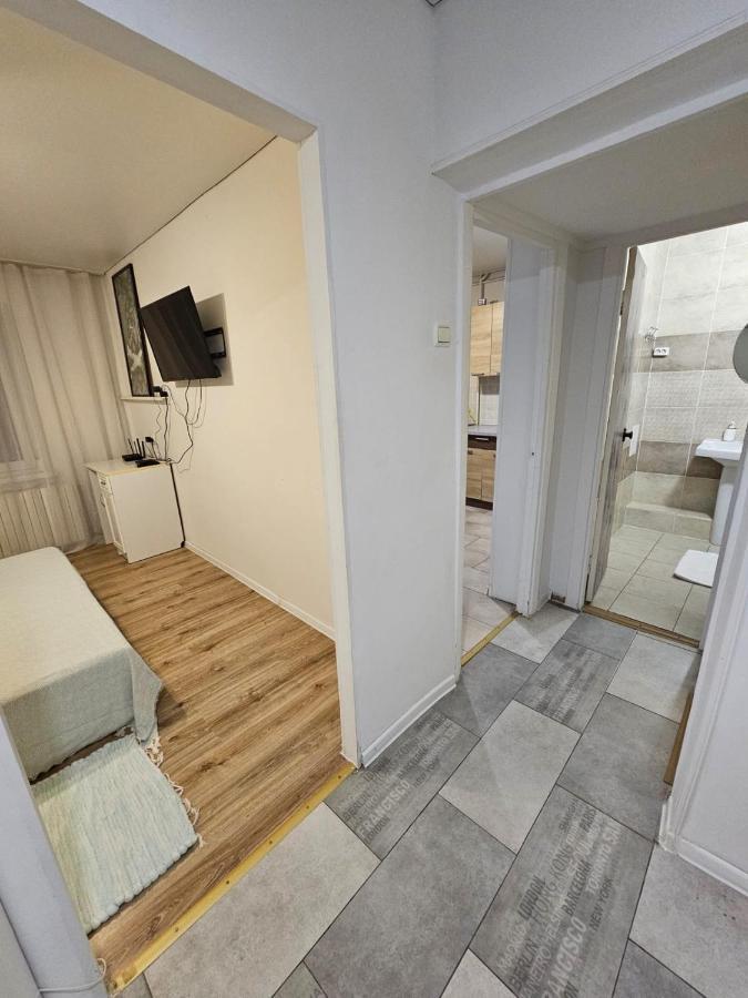 Apartment On Constantin Negruzzi Chisinau Bagian luar foto